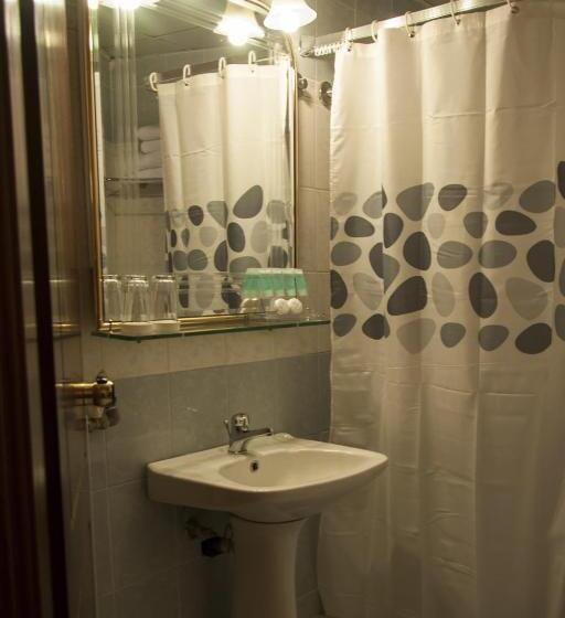 スタンダードシングルルーム, Marianna