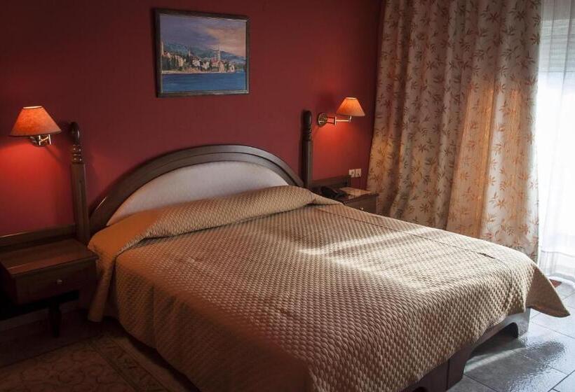 スタンダードルーム, Marianna