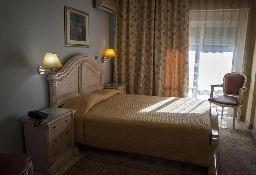 スタンダードルーム, Marianna