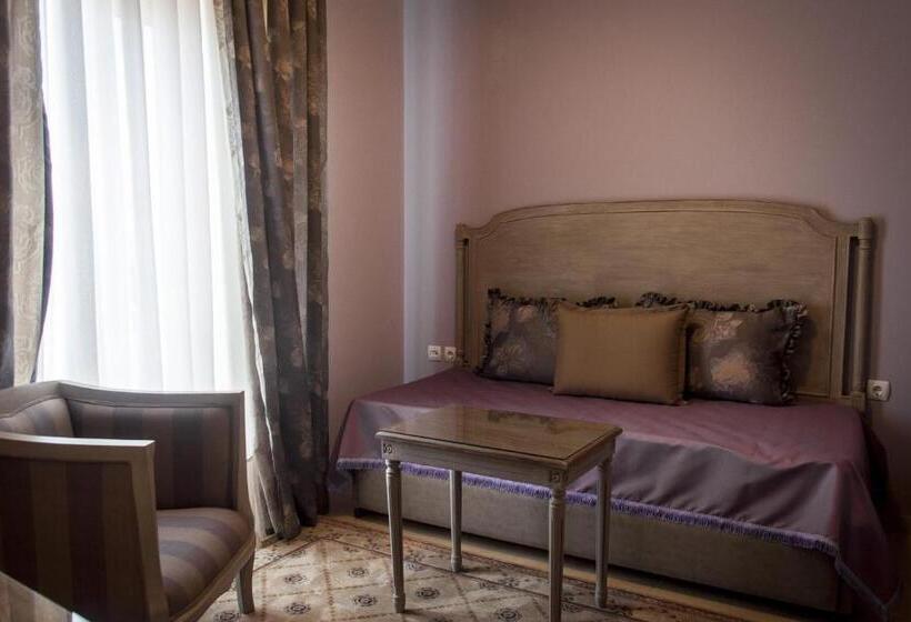 2ベッドスイートルーム, Marianna