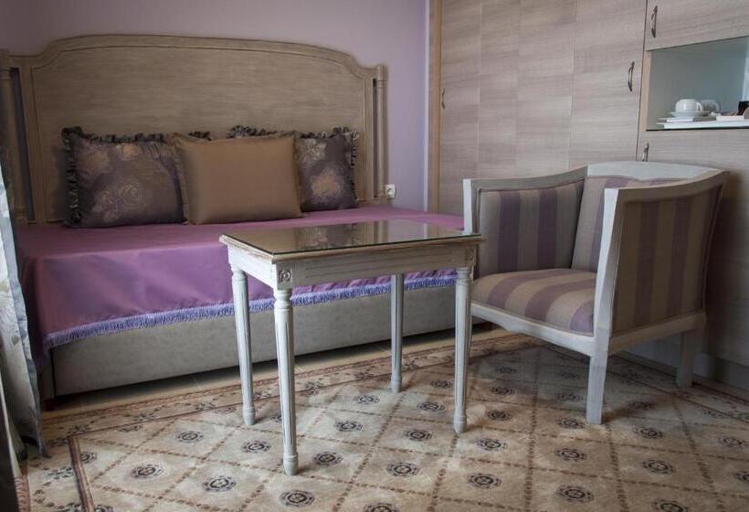 2ベッドスイートルーム, Marianna