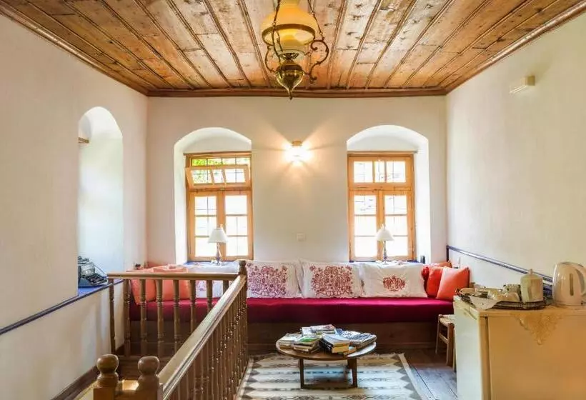 Classic-huone, Saxonis Houses & Saxonis Villa