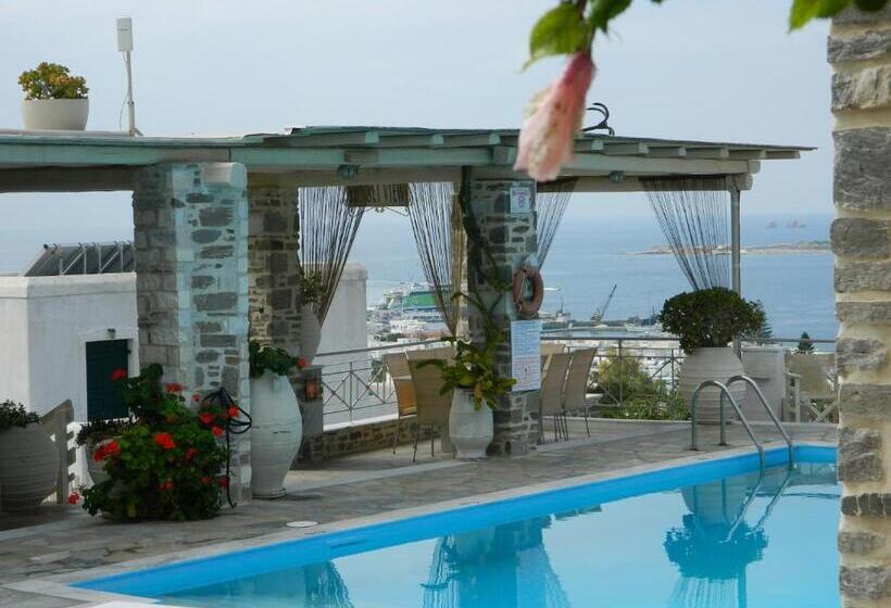 غرفة عائلية مطلّة علي حمام السباحة, Sunset View