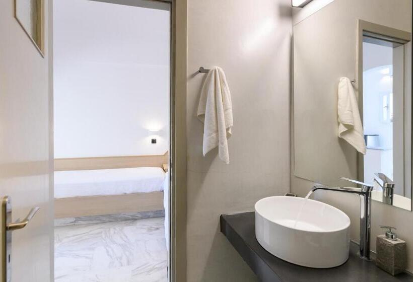 غرفة عائلية مطلّة علي حمام السباحة, Sunset View