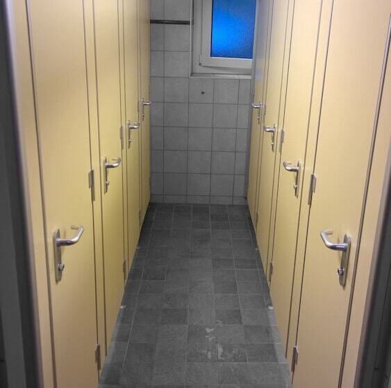 4-Bett-Standardzimmer Geteiltes Bad, Eiger Lodge Easy