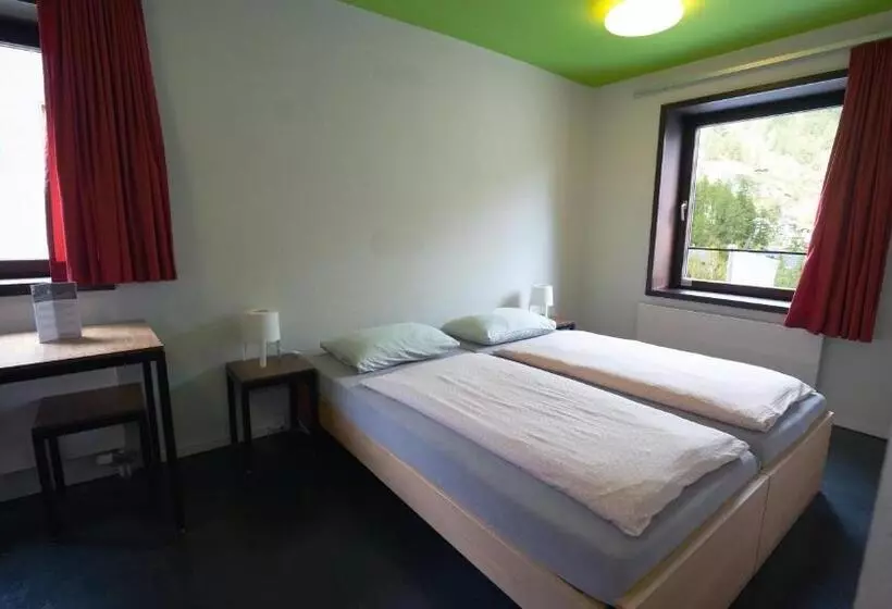 スタンダードシングルルーム, Zermatt Youth Hostel