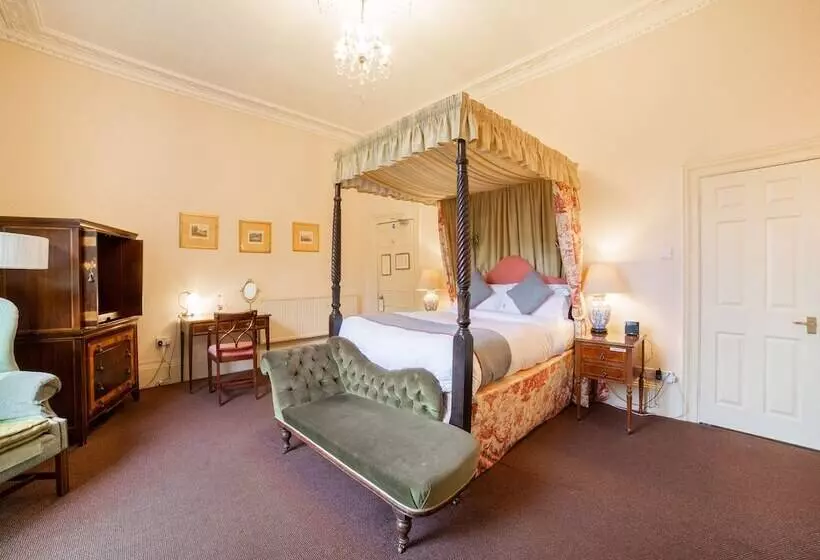 اتاق سوپریور, Bailbrook Lodge