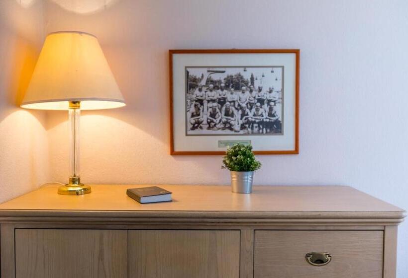4 Bett Standardzimmer, Budapest Csaszar