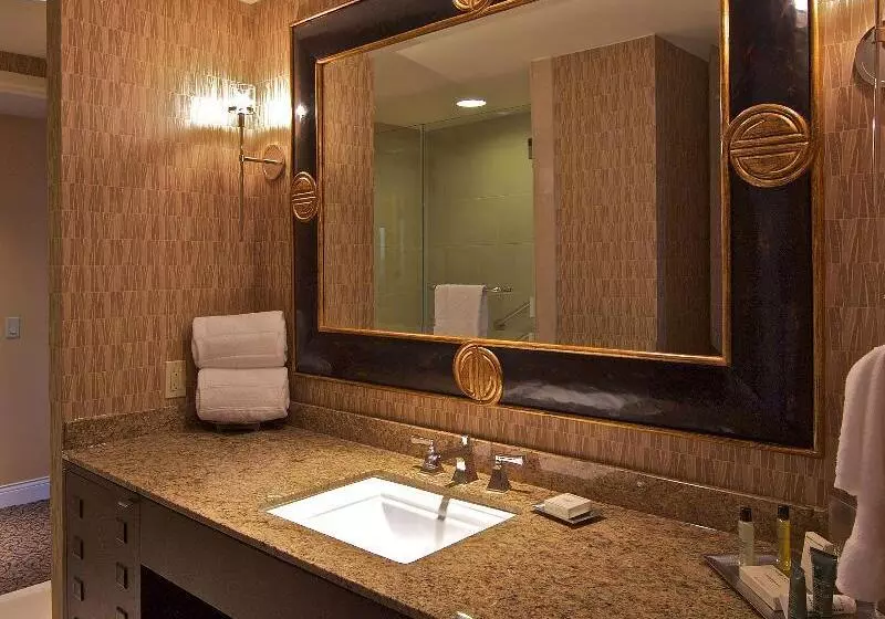 スタンダードルーム, Crowne Plaza Anchorage Midtown, An Ihg