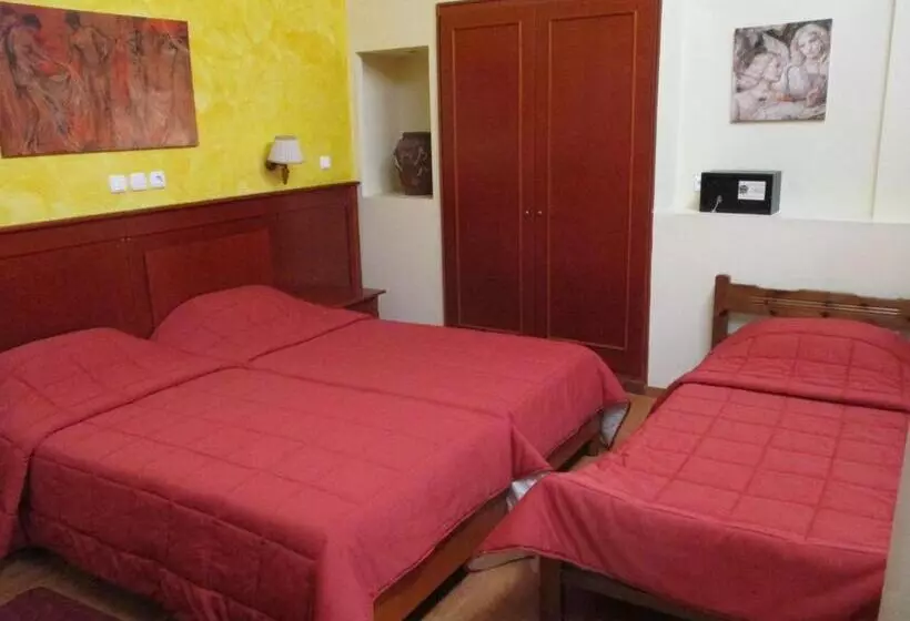 Chambre Triple Standard, Delta