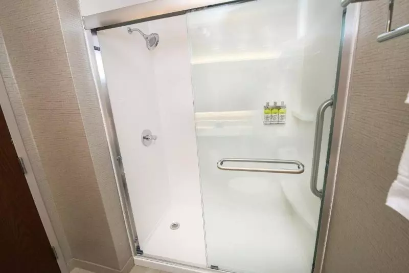 身障者適用スタンダードルーム, Holiday Inn Express Hotel & Suites Grand Forks, An Ihg