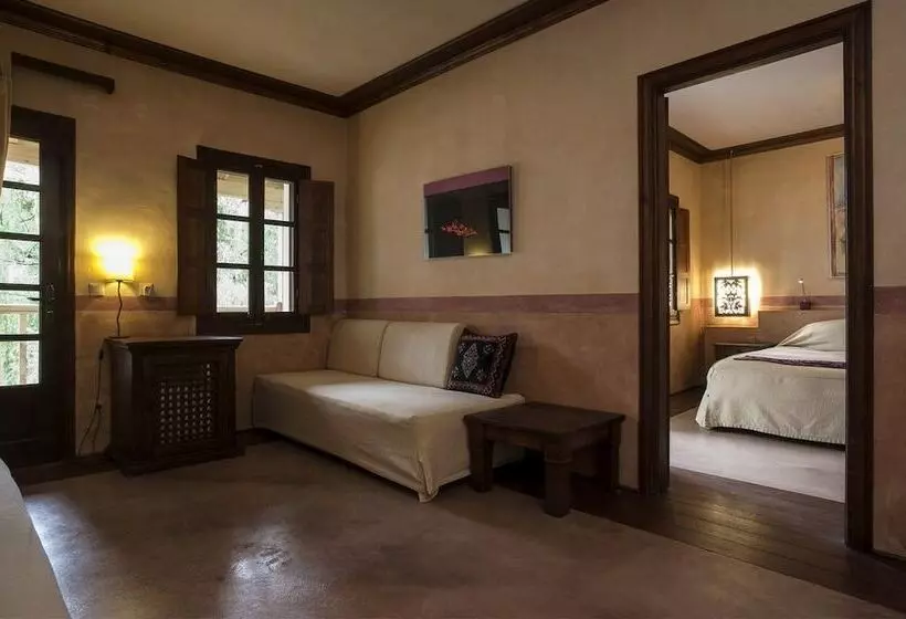 スイート, Katogi Averoff Hotel & Winery