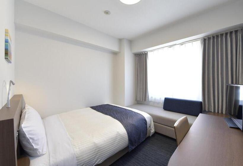 اتاق استاندارد یک نفره, Port Plaza Chiba