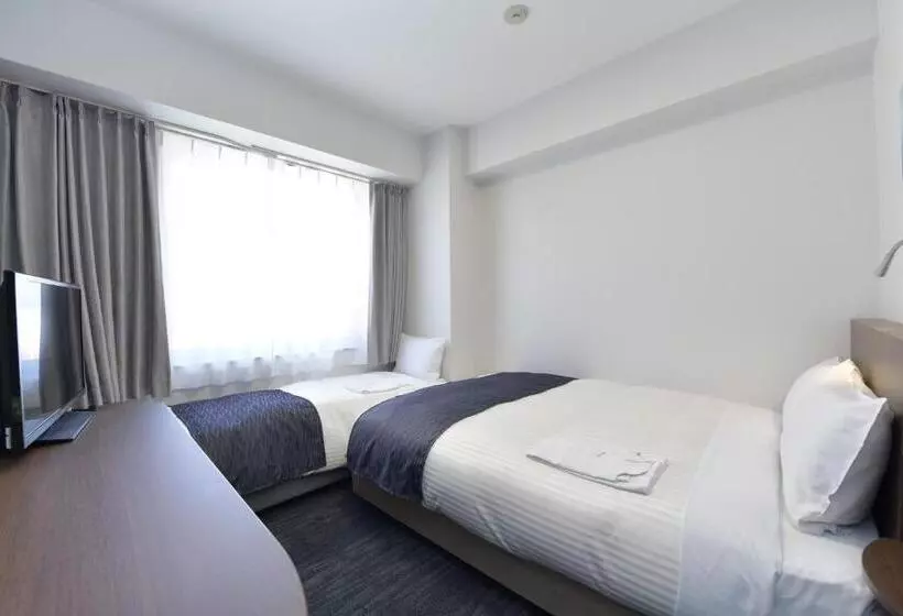 Economy Triple Room, Port Plaza Chiba