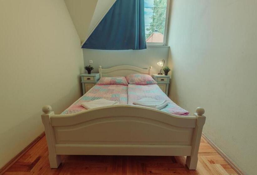 Apartament 1 Sypialnia, Pater Apartments And Rooms