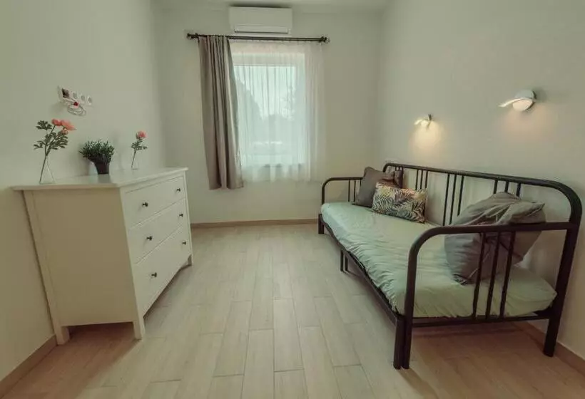 Standard-huone, Pater Apartments And Rooms