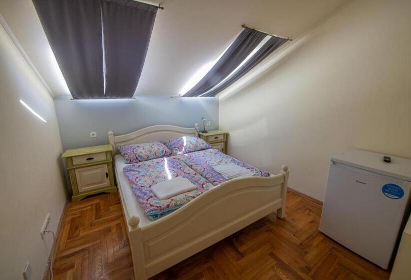 Pokój Standard, Pater Apartments And Rooms