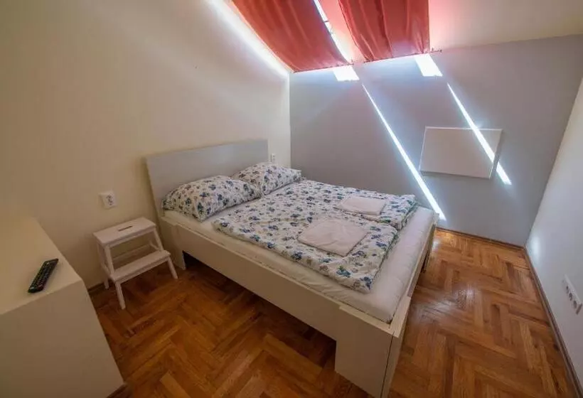 Standard-huone, Pater Apartments And Rooms