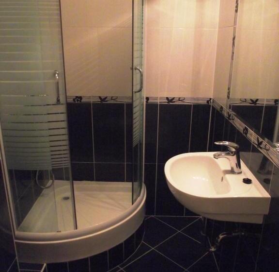 Pokój Standard, Pater Apartments And Rooms