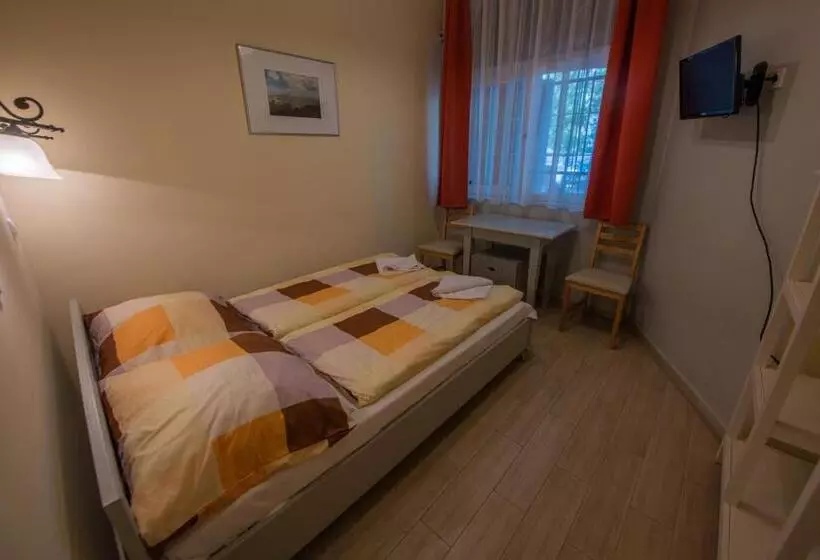 Standard-huone, Pater Apartments And Rooms