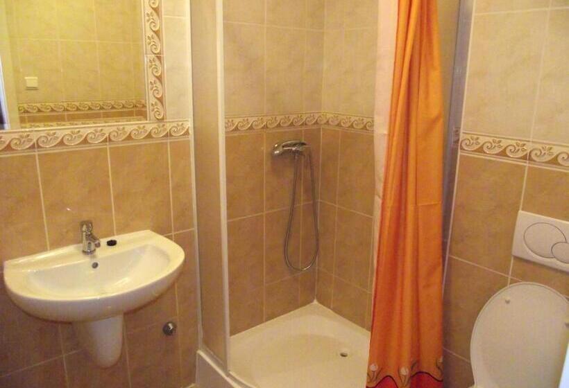 Apartament 1 Sypialnia, Pater Apartments And Rooms