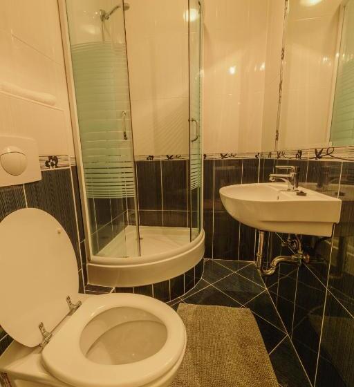 Pokój Standard, Pater Apartments And Rooms