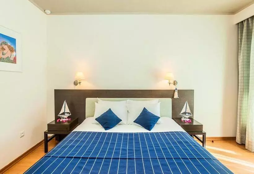 山の見えるスーペリアルーム, Xenios Anastasia Resort & Spa