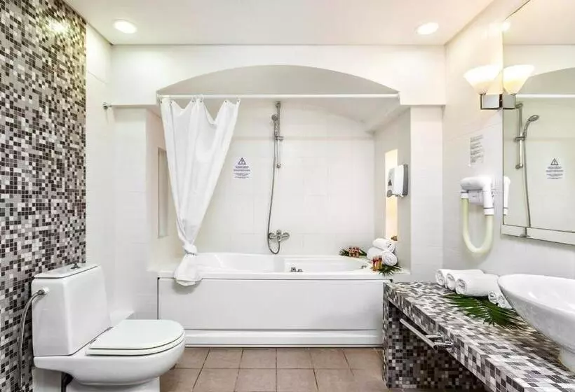 オーシャンビューデラックススイート, Xenios Anastasia Resort & Spa