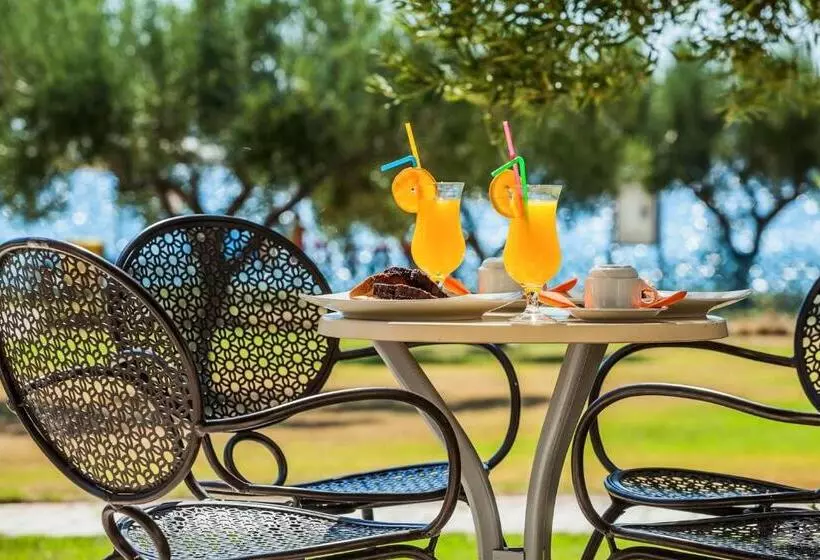 オーシャンビュージュニアスイート, Xenios Anastasia Resort & Spa