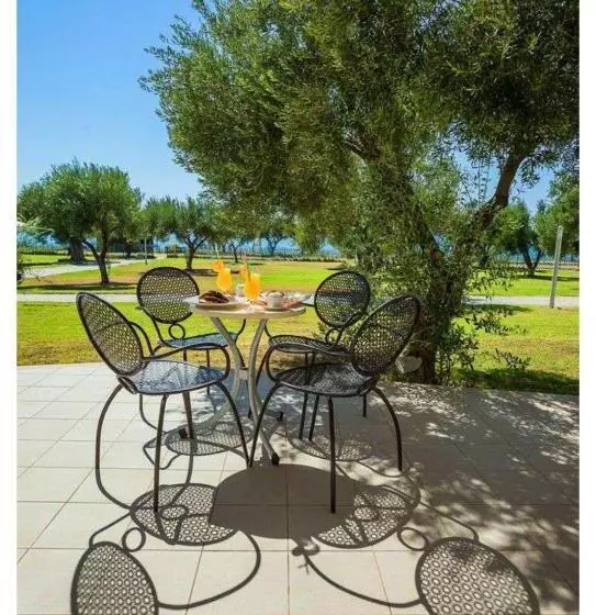 オーシャンビュージュニアスイート, Xenios Anastasia Resort & Spa