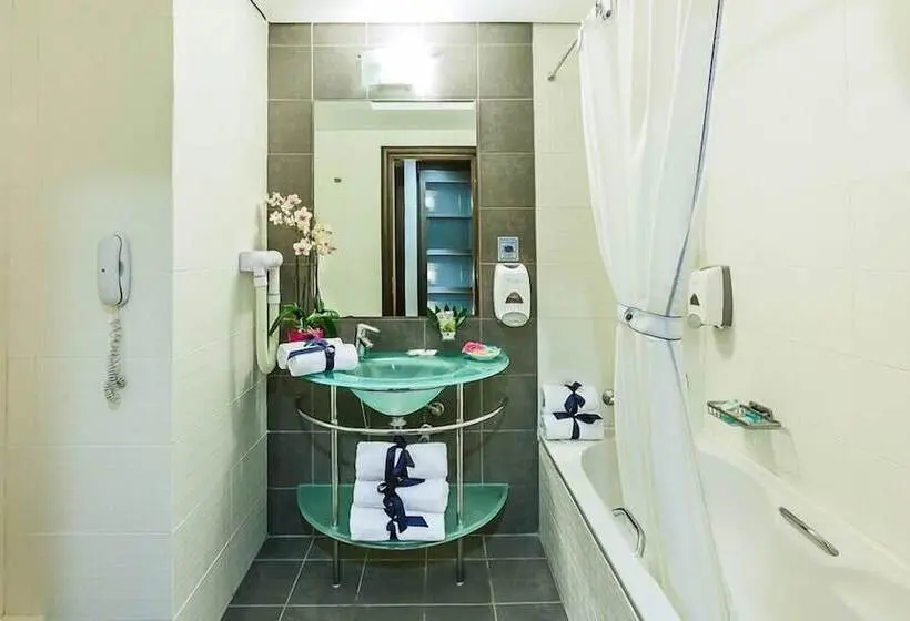 山の見えるスーペリアルーム, Xenios Anastasia Resort & Spa