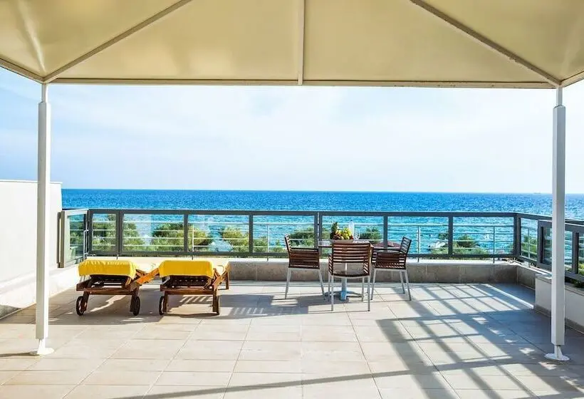 オーシャンビューデラックススイート, Xenios Anastasia Resort & Spa