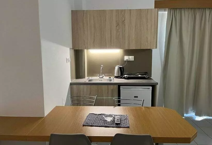 آپارتمان 1 خوابه, Acropolis Apartments