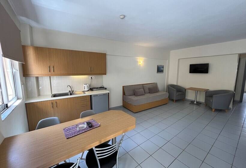 Апартаменты 1 Спальня, Acropolis Apartments