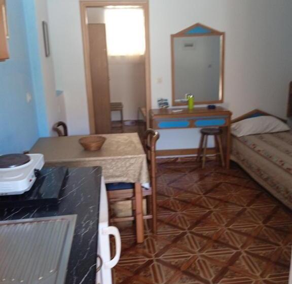 Номер Стандарт Трехместный, Denise Apartments