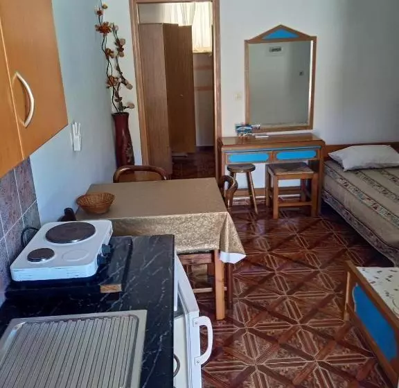４ベッドルームクラシックタイプ, Denise Apartments