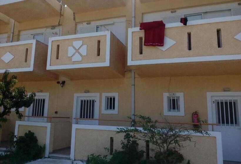 Номер Стандарт Трехместный, Denise Apartments