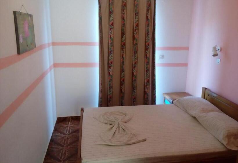 Семейный Номер, Denise Apartments