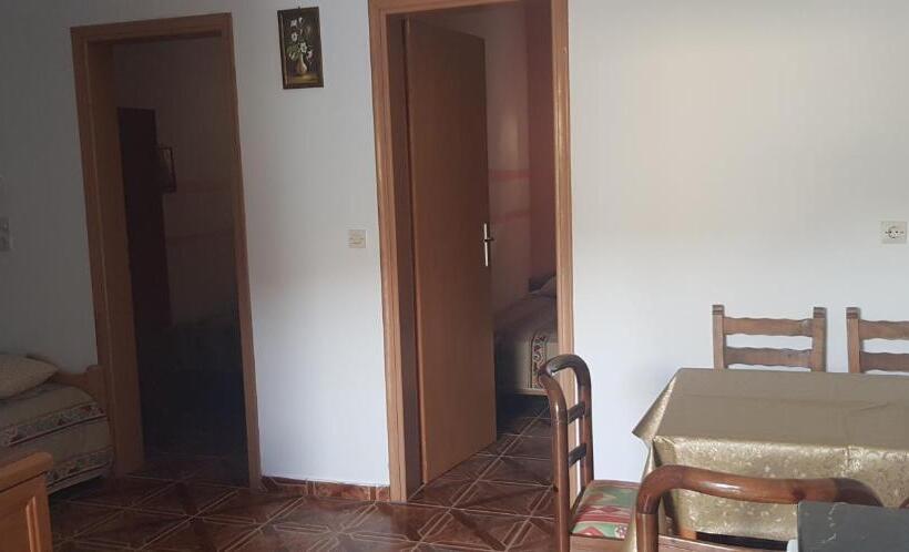 Семейный Номер, Denise Apartments