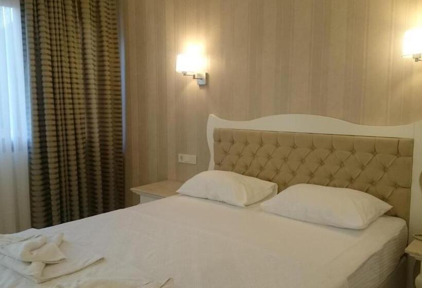 غرفة ديلوكس مطلّة علي الحديقة, Ata Lagoon Beach