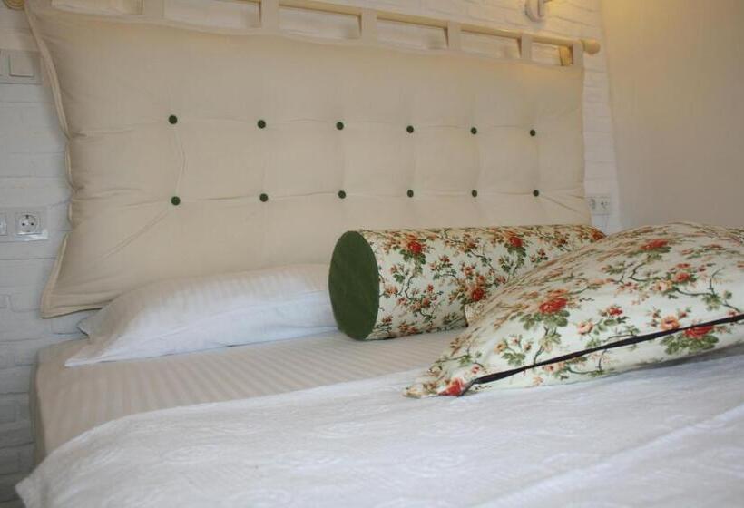 غرفة ديلوكس مطلّة علي الحديقة, Ata Lagoon Beach