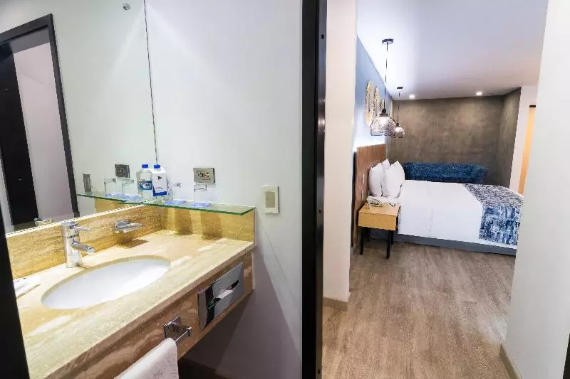 スタンダードシングルルーム, Ghl Hotel Abadia Plaza