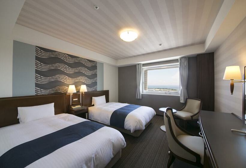 标准间, Green Park Tsu