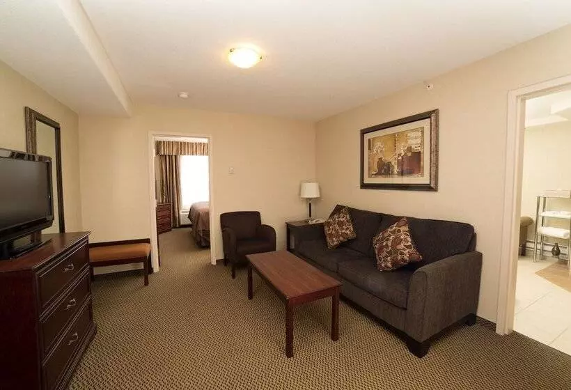身障者適用スイートルーム, Holiday Inn & Suites Lloydminster, An Ihg