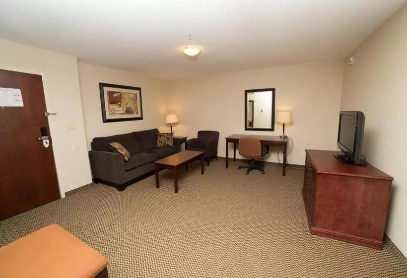 スイート（家族用）, Holiday Inn & Suites Lloydminster, An Ihg