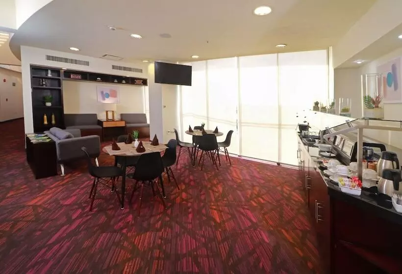 クラブルーム, Holiday Inn Tuxpan   Convention Center, An Ihg