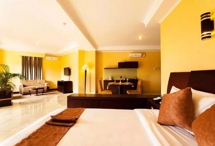 اتاق لوکس با چشم‌انداز باغ, Aston Niu Manokwari Hotel & Conference Center