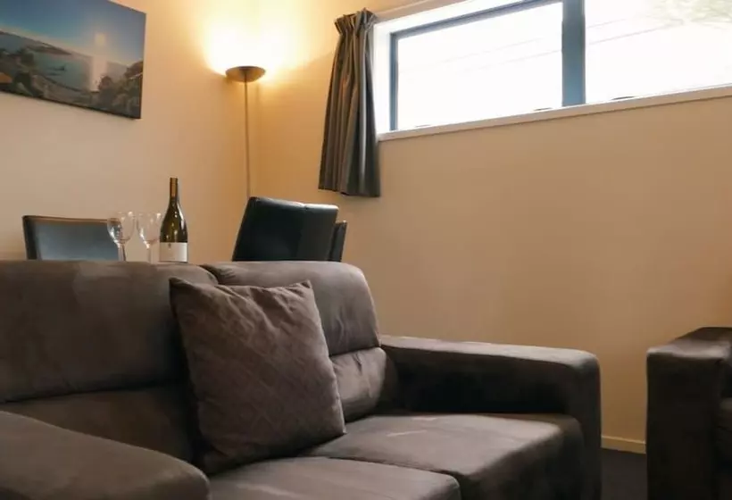 １ベッドルームアパートメント, Sherborne Motor Lodge