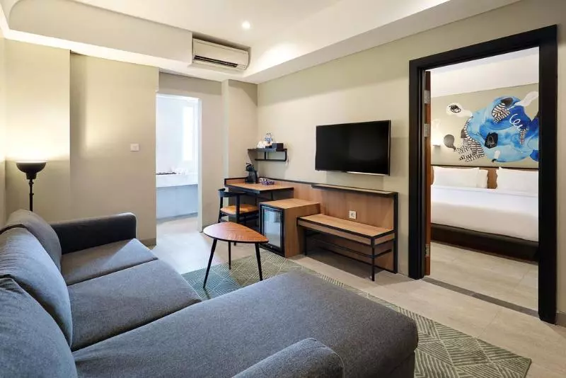 スタンダードスタジオ, Swissbelinn Wahid Hasyim