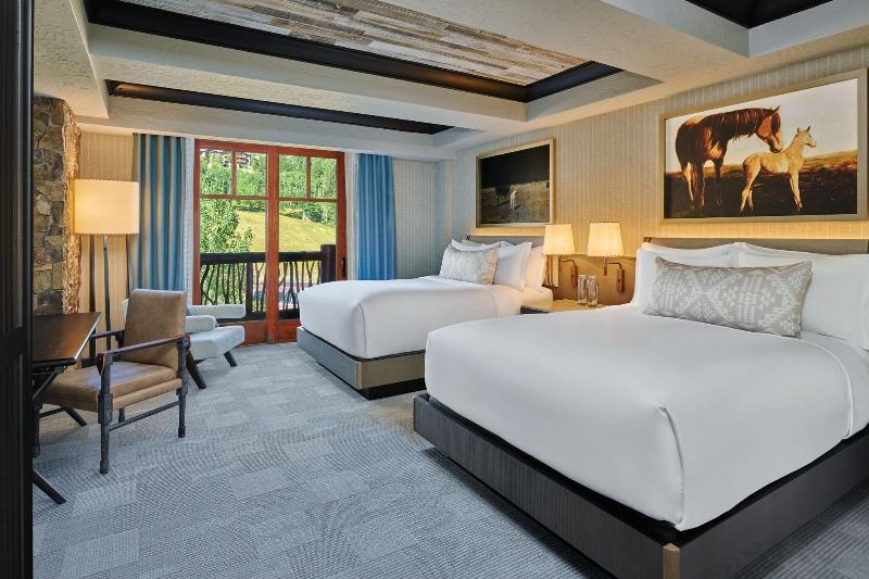 스탠다드 룸 킹사이즈 침대, The St. Regis Shanghai Jingan